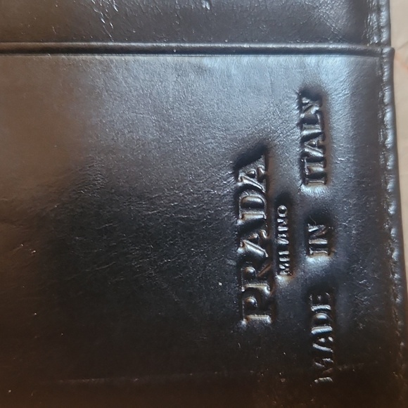 PRADA WALLET FAIR CONDITION - Picture 9 of 11
